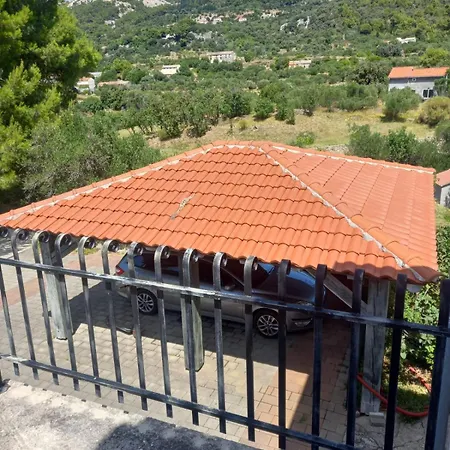 Immortelle House